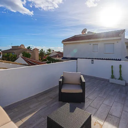 Casa Velazquez فيلة روخاليس